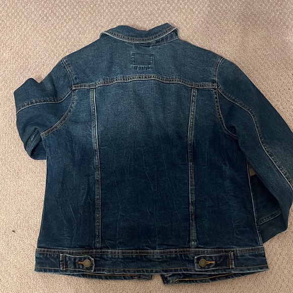 Universal Thread Jean Jacket - Picture 3 of 4